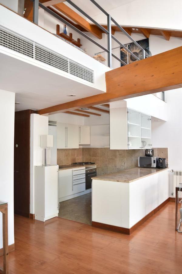 Apartamento Architect-designed Loft In A Historic Hilltop Neighborhood Lisboa